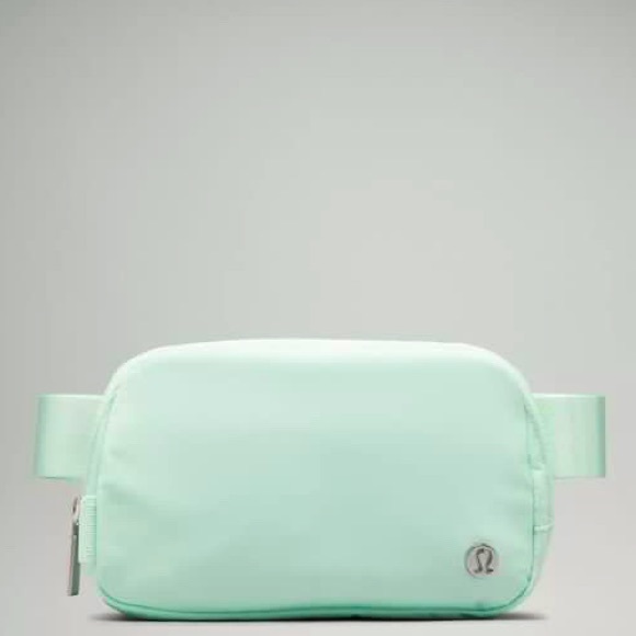 NWT! New! Rare! Lululemon Everywhere Belt Bag 1L Mint Green Tiffany Blue Pastel - Picture 6 of 10